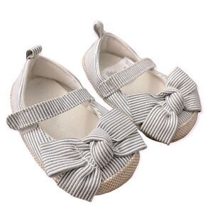 Target Baby Girl’s Striped Seersucker Bow Detail Slipper Crib Shoes 6-9 Months
